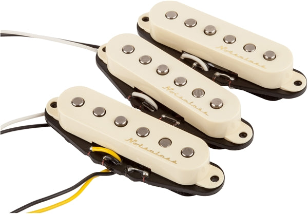 Fender Vintage Noiseless Stratocaster Pickups (Set of 3), New