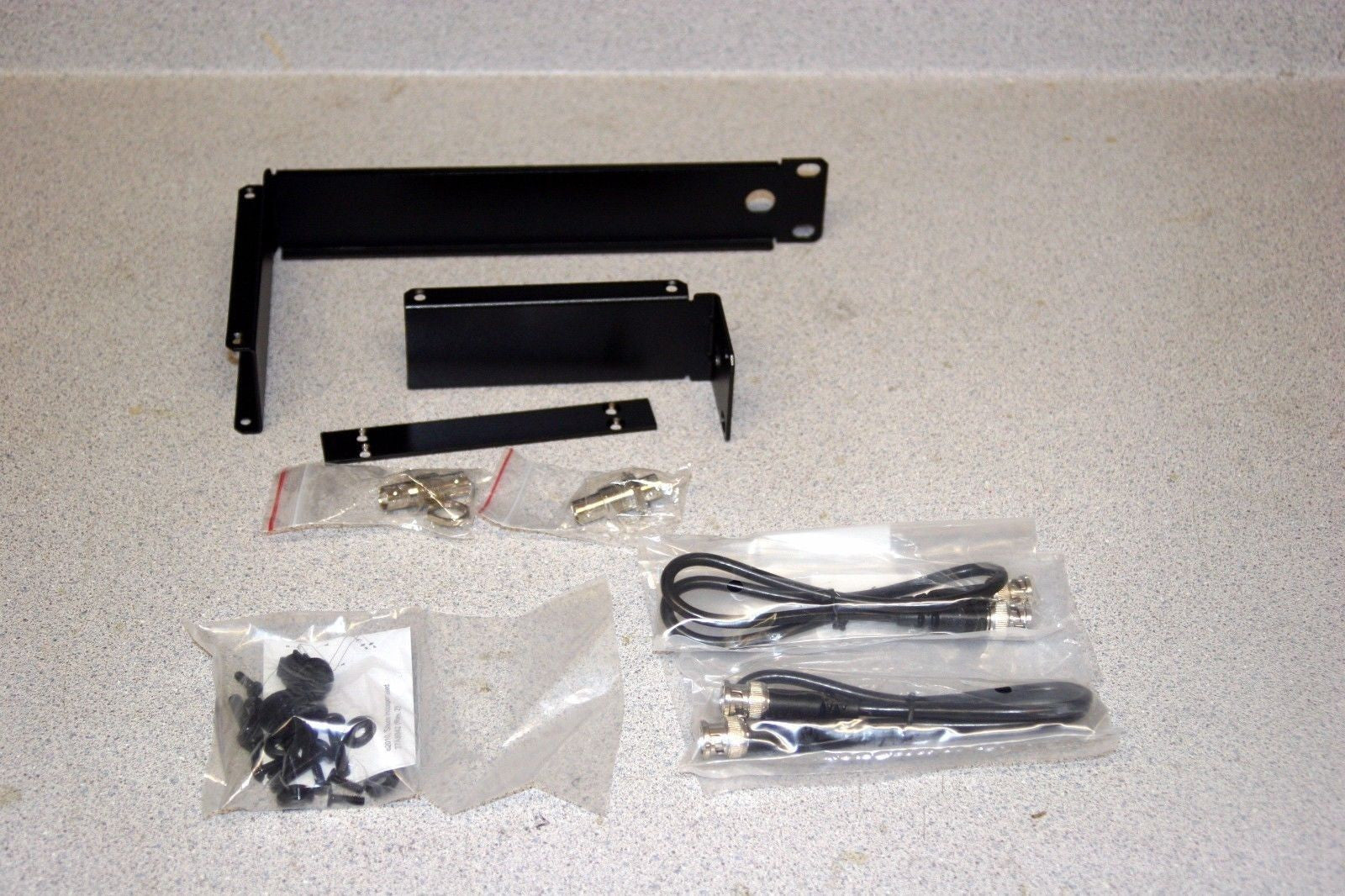 Shure BLX / SM58 Wireless Rack Mount Kit, NEW