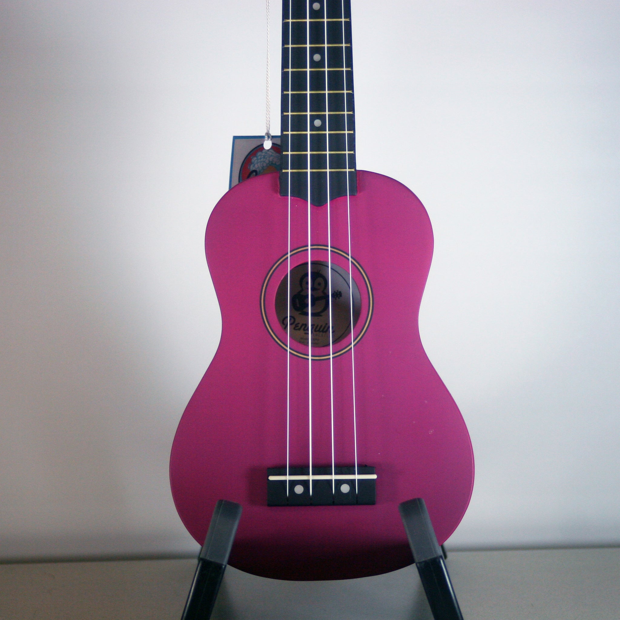 Amahi Penguin Purple Ukulele