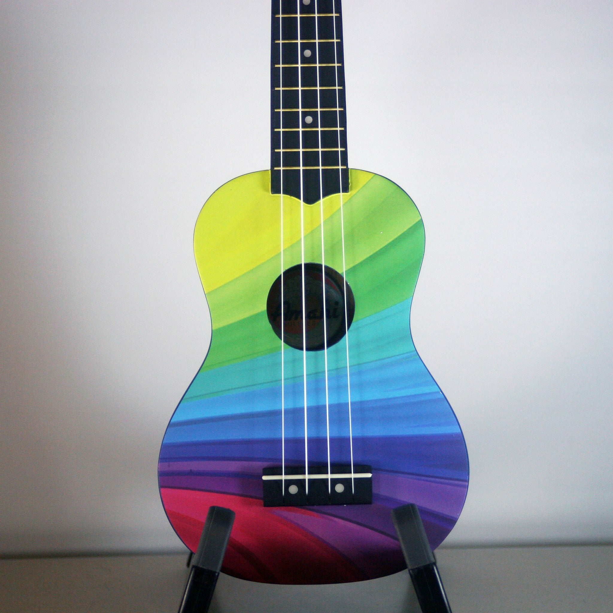 Amahi Wavy Rainbow Duck Ukulele DDUK10