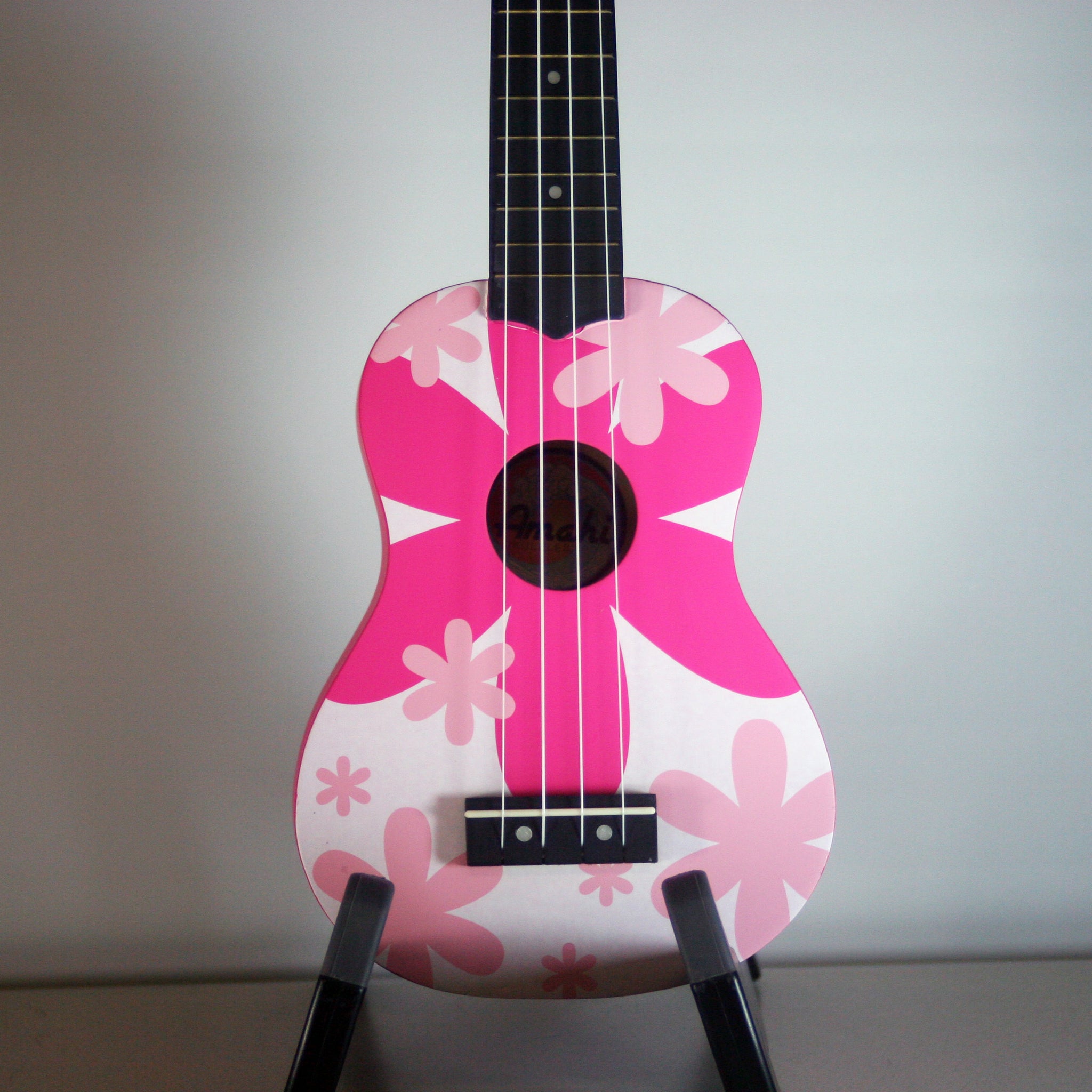 Amahi Pink Flower Soprano Ukulele DDUK4